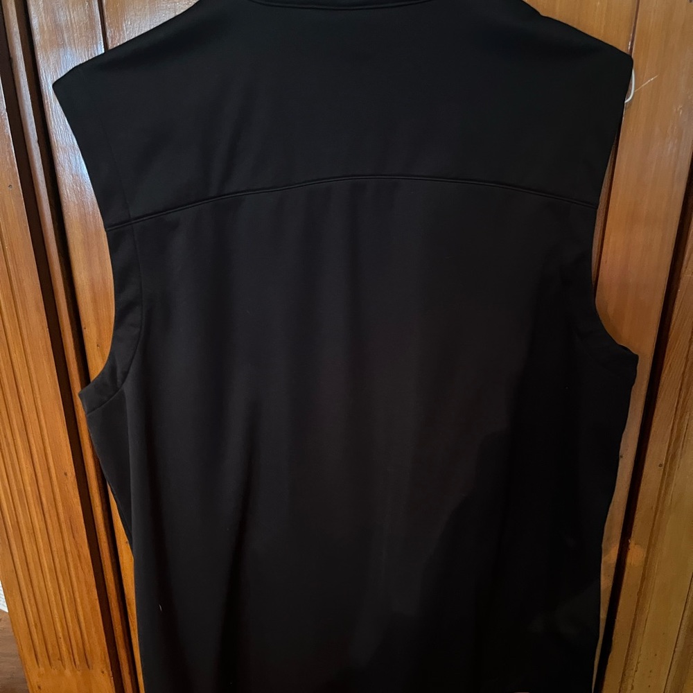 Under Armour water resistant winter cold gear golf vest - Medina logo - Large - Picture 3 of 4